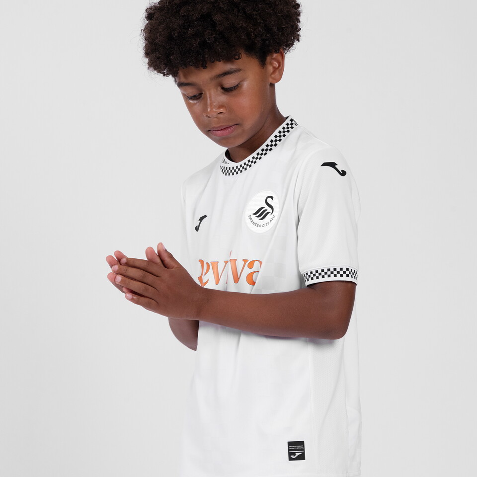 swansea-city-home-junior-hands