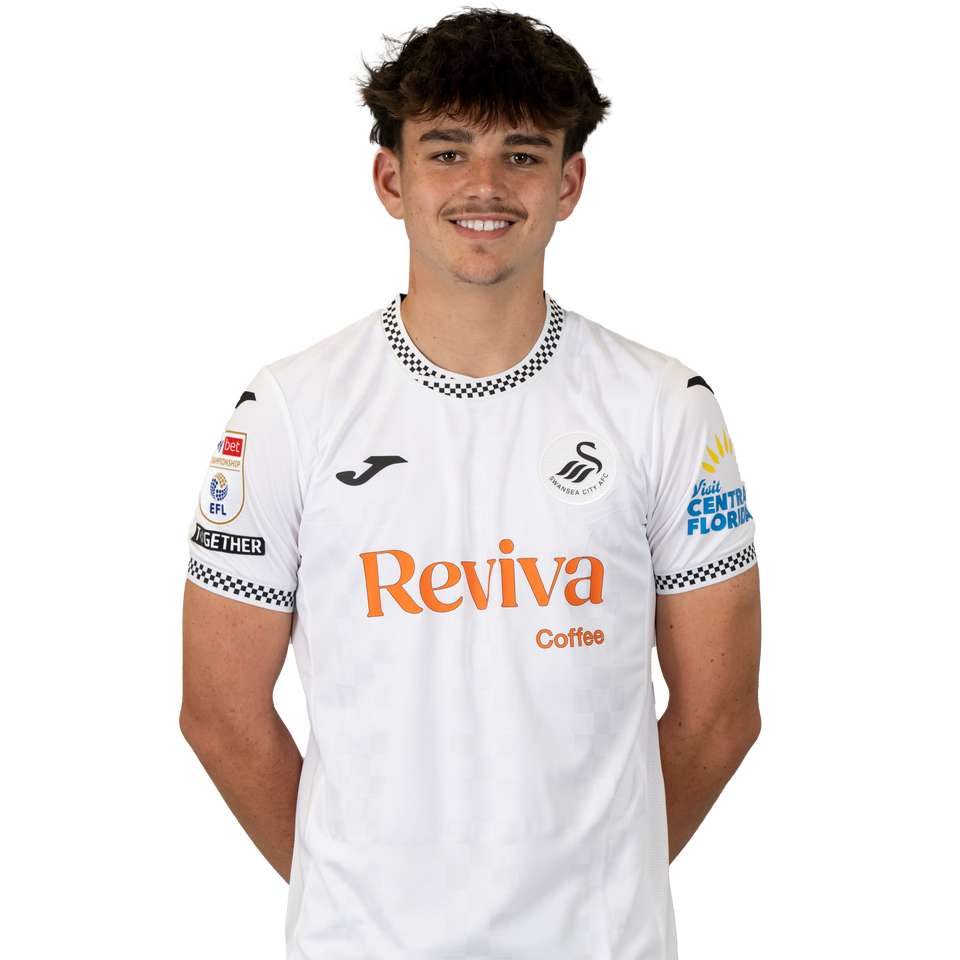 MILO ROBINSON HEADSHOT